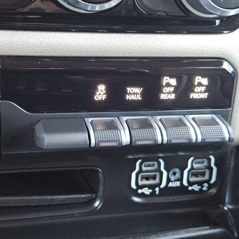 Used 2020 RAM 1500 Laramie image 21