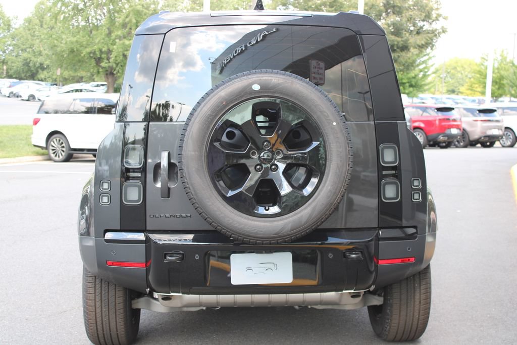 New 2026 Land Rover Defender 110 S AWD/4WD image 4