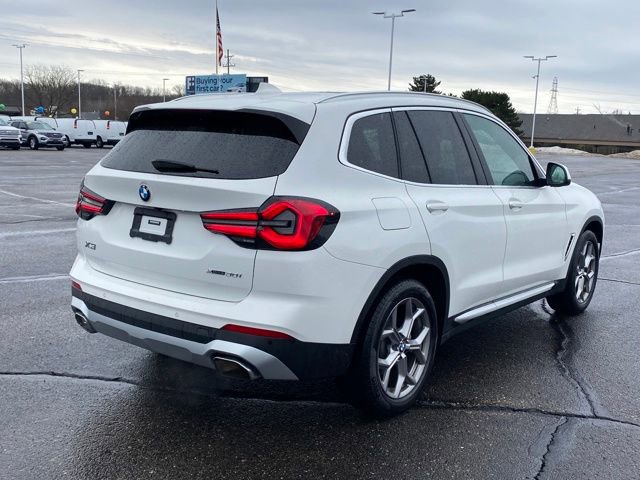 Used 2023 BMW X3 xDrive30i AWD/4WD image 3