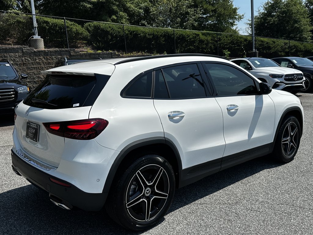 Certified 2026 Mercedes-Benz GLA 250 w/ Exclusive Package image 8