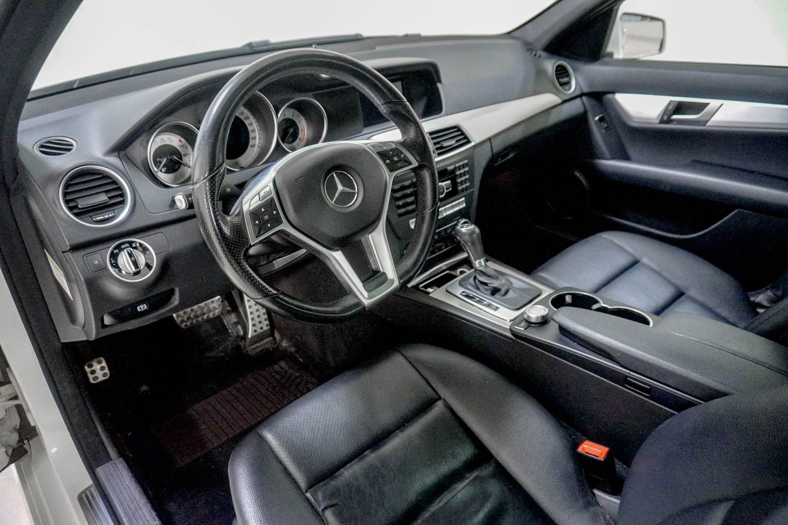 Used 2014 Mercedes-Benz C 300 4MATIC Sedan image 18