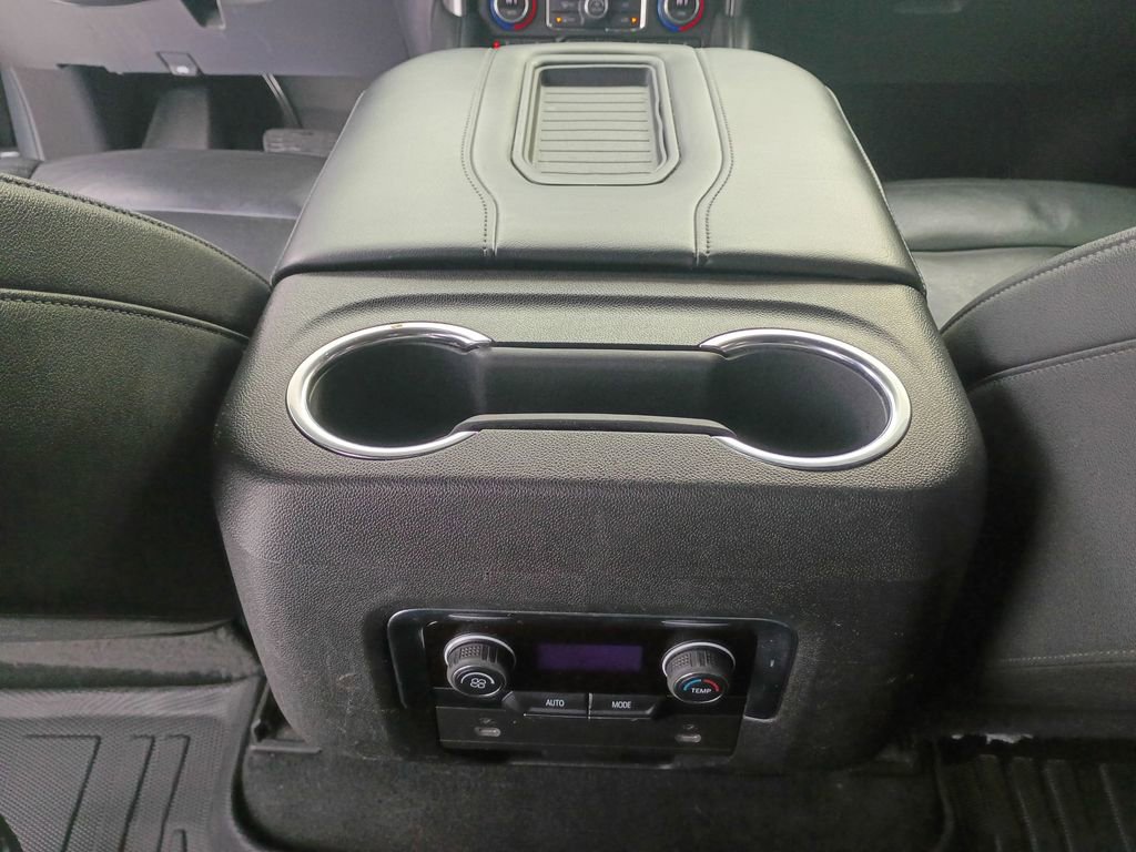 Used 2022 Chevrolet Suburban Z71 image 56