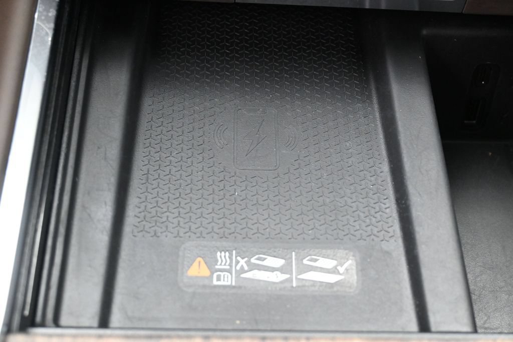 Used 2026 GMC Acadia Denali Ultimate w/ LPO, Floor Liner Package AWD/4WD image 26