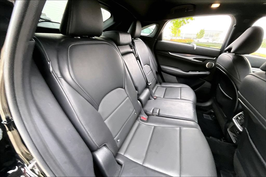 Certified 2023 INFINITI QX55 Essential AWD/4WD image 30