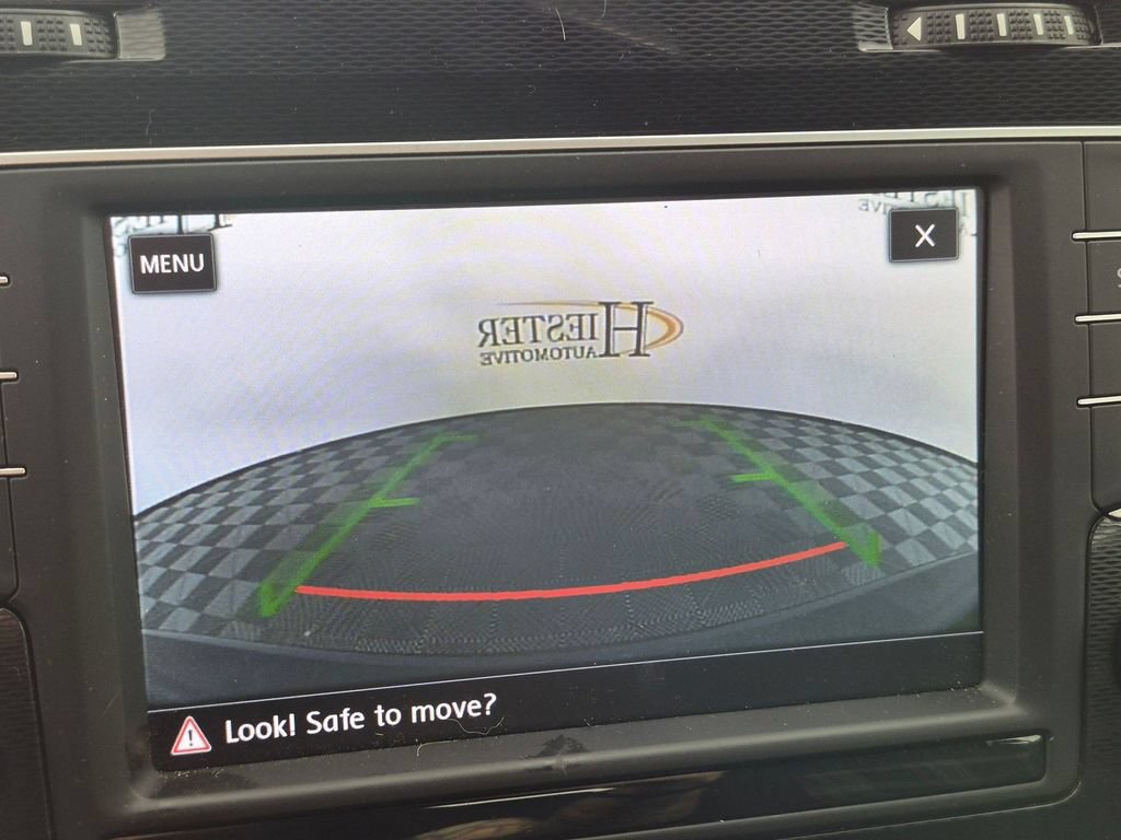 Used 2017 Volkswagen GTI S FWD image 21