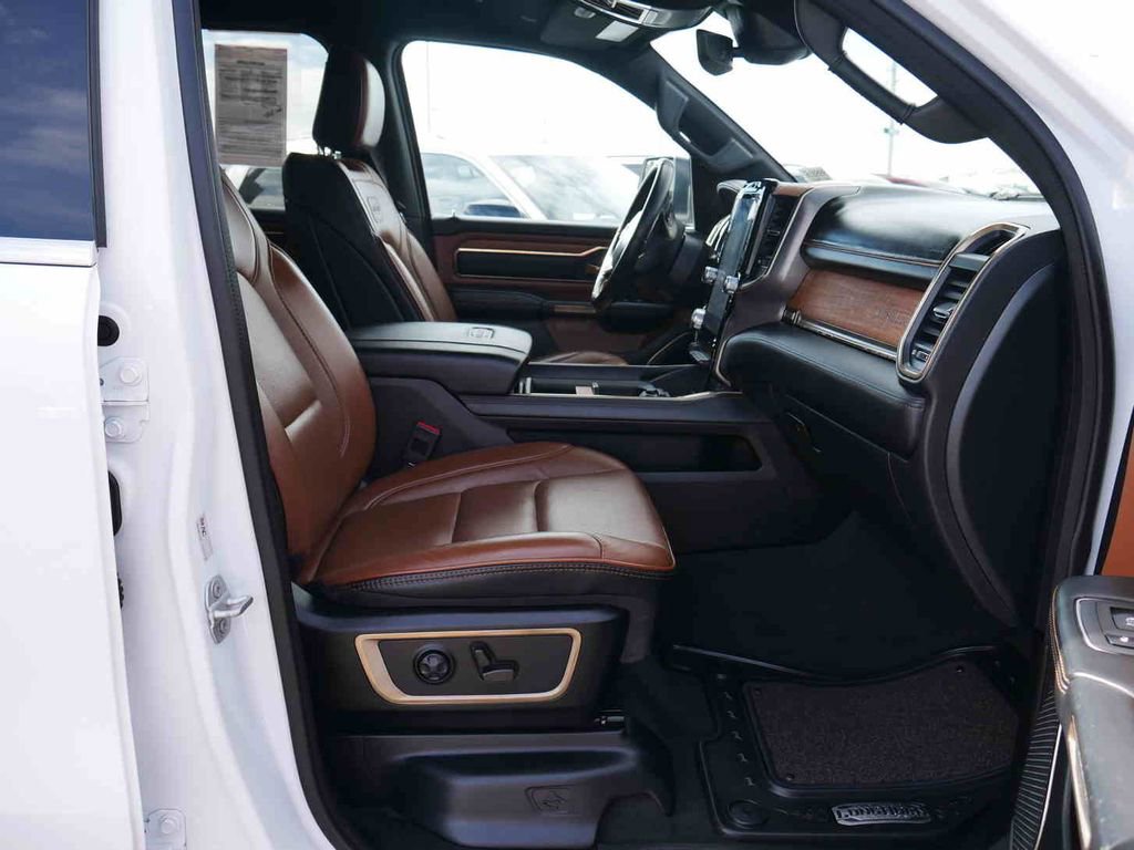 Used 2023 RAM 1500 Limited w/ Body-Colour Bumper Group image 32