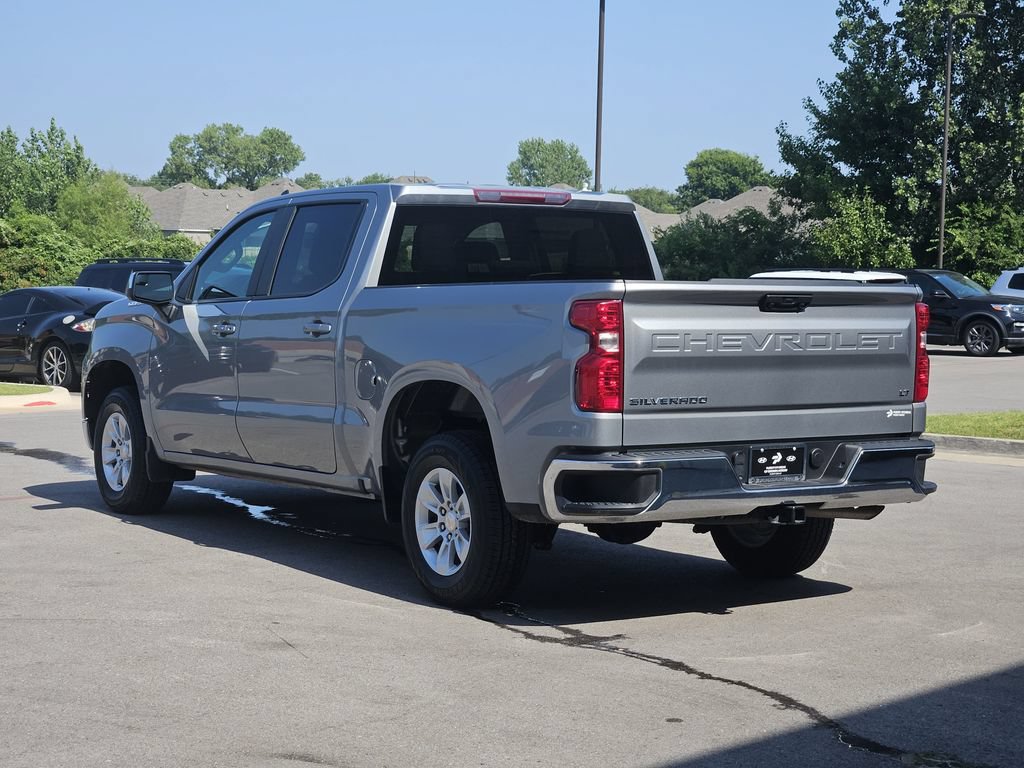 Used 2025 Chevrolet Silverado 1500 LT RWD image 3