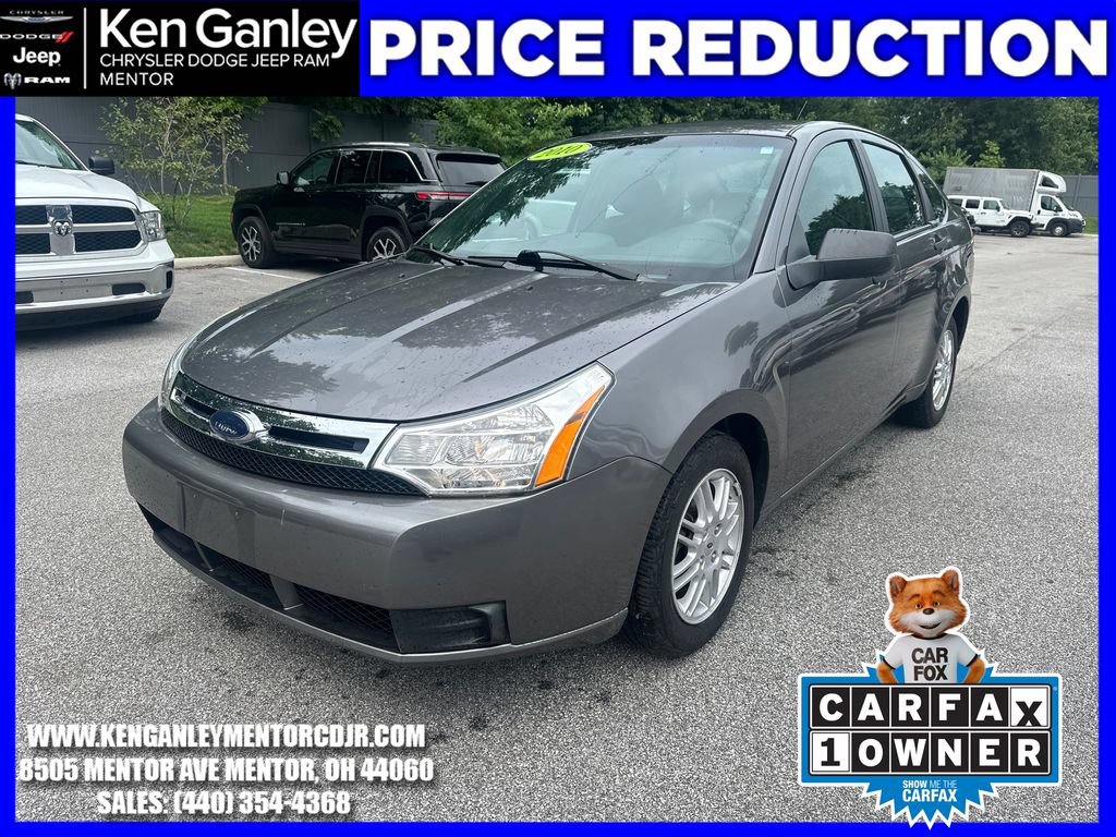 Used 2010 Ford Focus SE FWD image 3