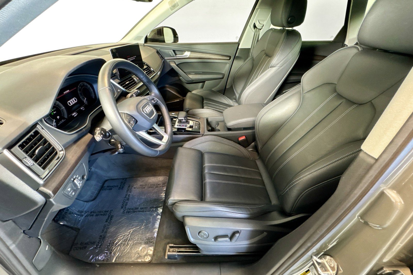 Used 2023 Audi Q5 e Premium Plus w/ Premium Plus Package image 19