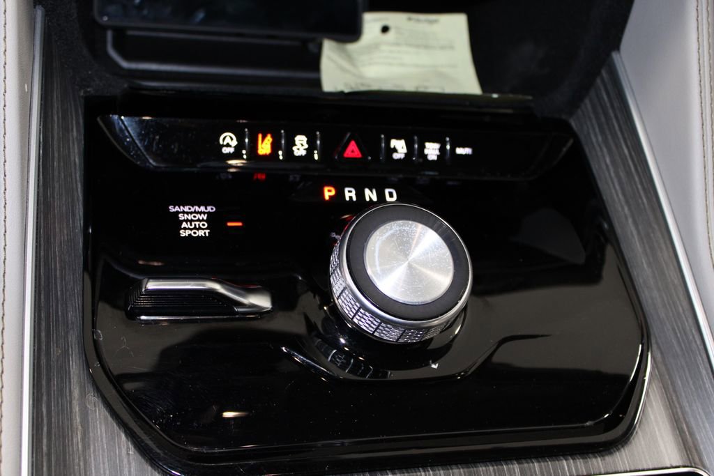 Used 2024 Jeep Wagoneer Series II image 31