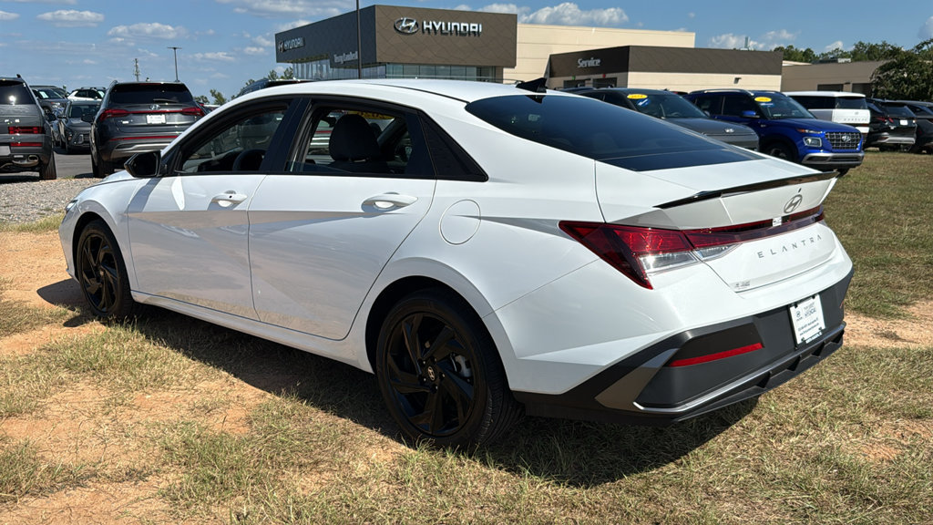 Certified 2026 Hyundai Elantra Sport FWD image 5