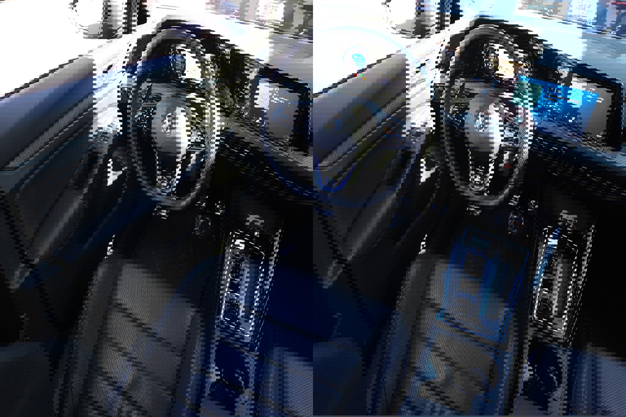 Used 2023 Volkswagen Golf R image 25