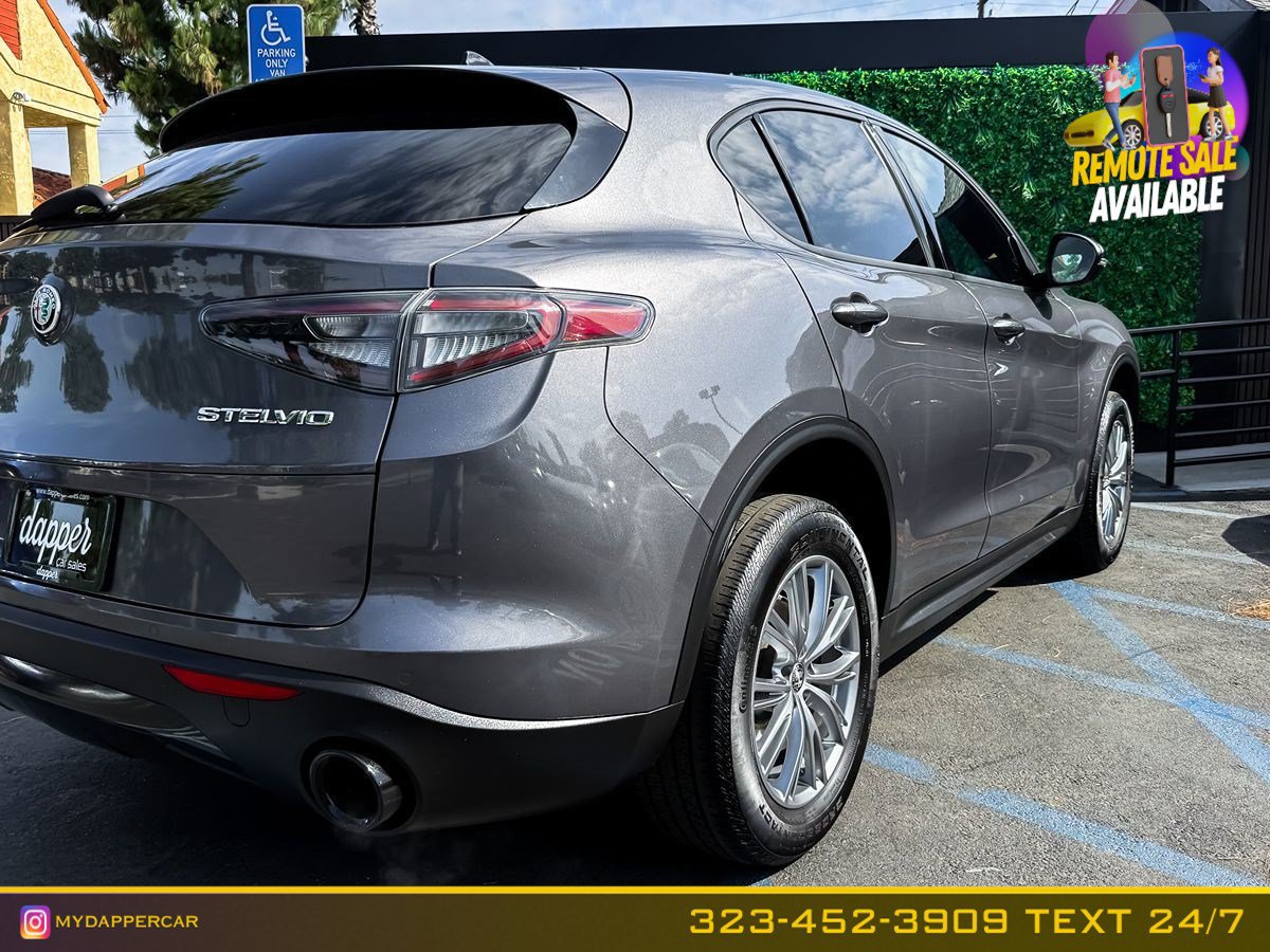 Used 2024 Alfa Romeo Stelvio Sprint RWD image 7
