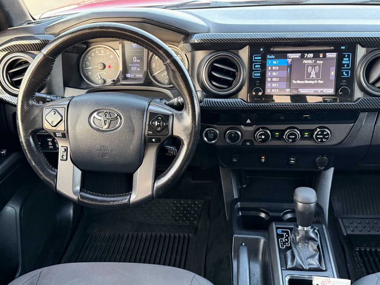 Used 2017 Toyota Tacoma TRD Off-Road w/ Tow Package (A/T) AWD/4WD image 13