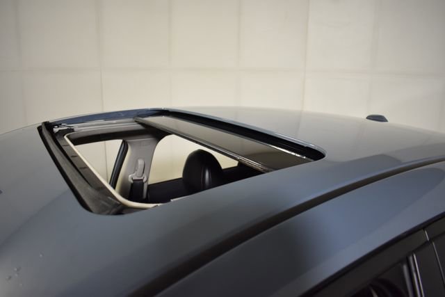 Certified 2025 Nissan Sentra SR w/ SR Premium Package image 40