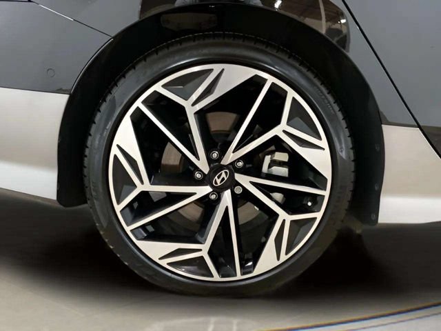 Used 2025 Hyundai Ioniq 6 Limited RWD image 90