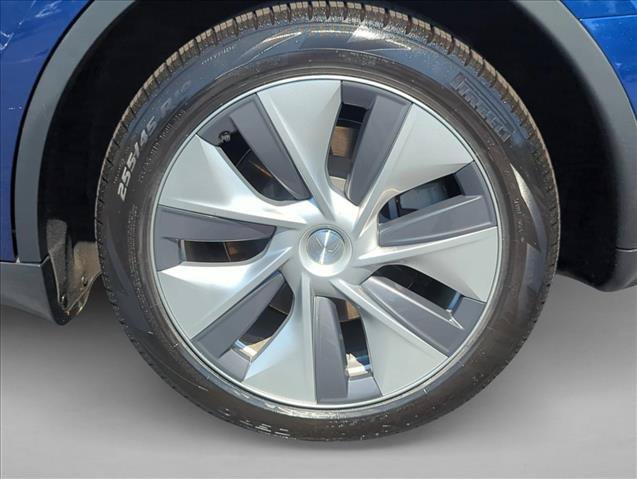 Used 2023 Tesla Model Y Long Range AWD/4WD image 14