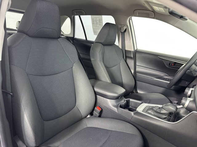 Used 2023 Toyota RAV4 LE image 26