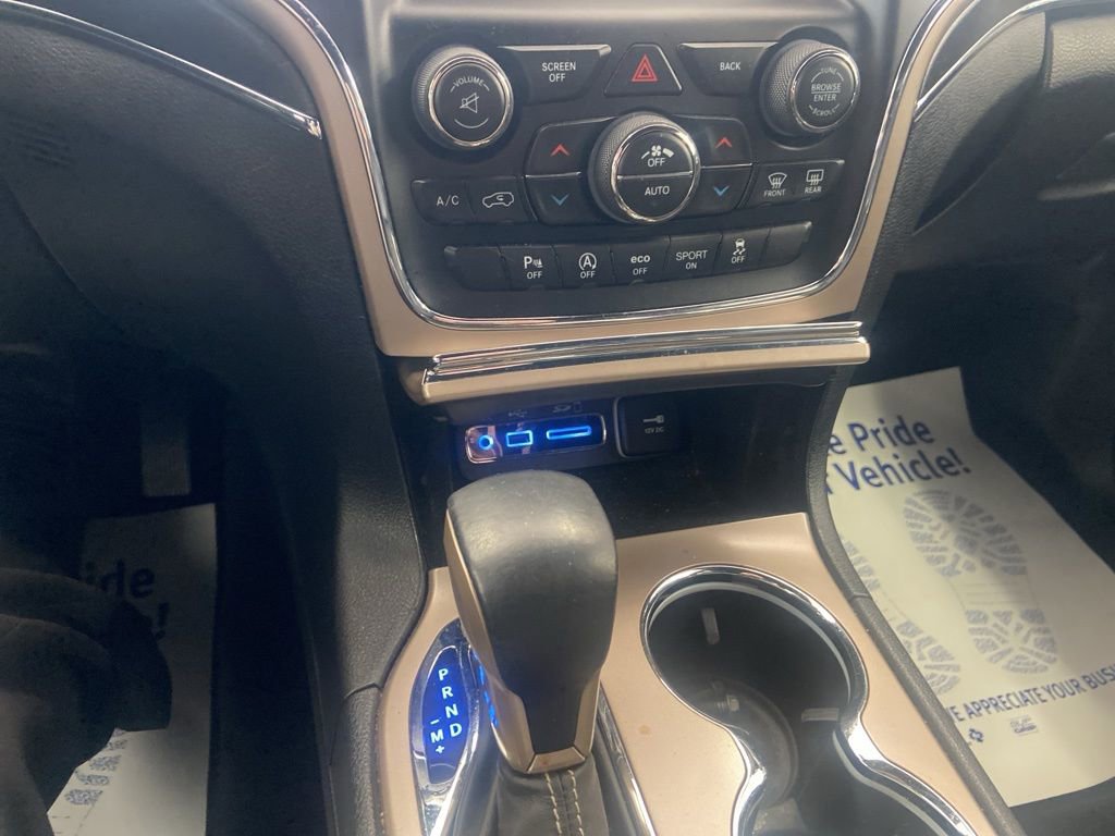 Used 2017 Jeep Grand Cherokee Limited image 29