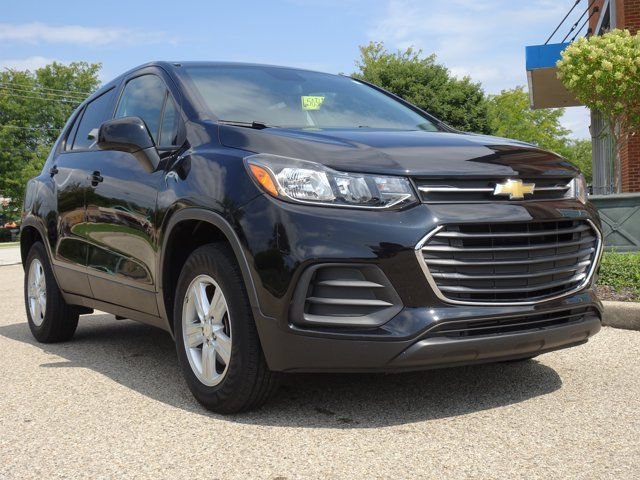 Used 2022 Chevrolet Trax LS w/ Tint and Cruise Package AWD/4WD image 27