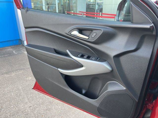 New 2026 Chevrolet Trax LS image 16