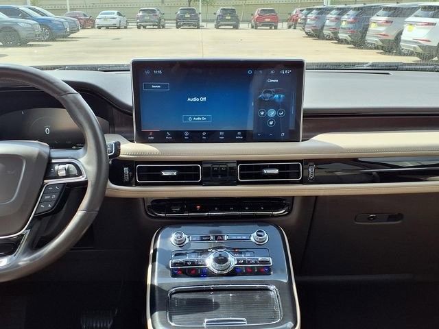 Certified 2022 Lincoln Nautilus Reserve w/ Luxury Package image 8