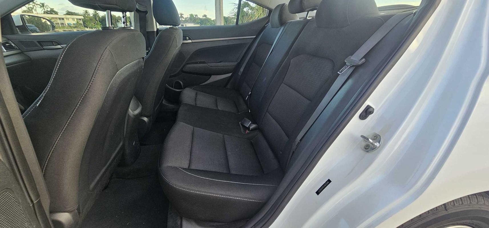 Used 2018 Hyundai Elantra SE FWD image 20