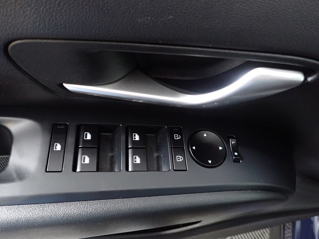 Used 2025 Hyundai Tucson SEL AWD/4WD image 21