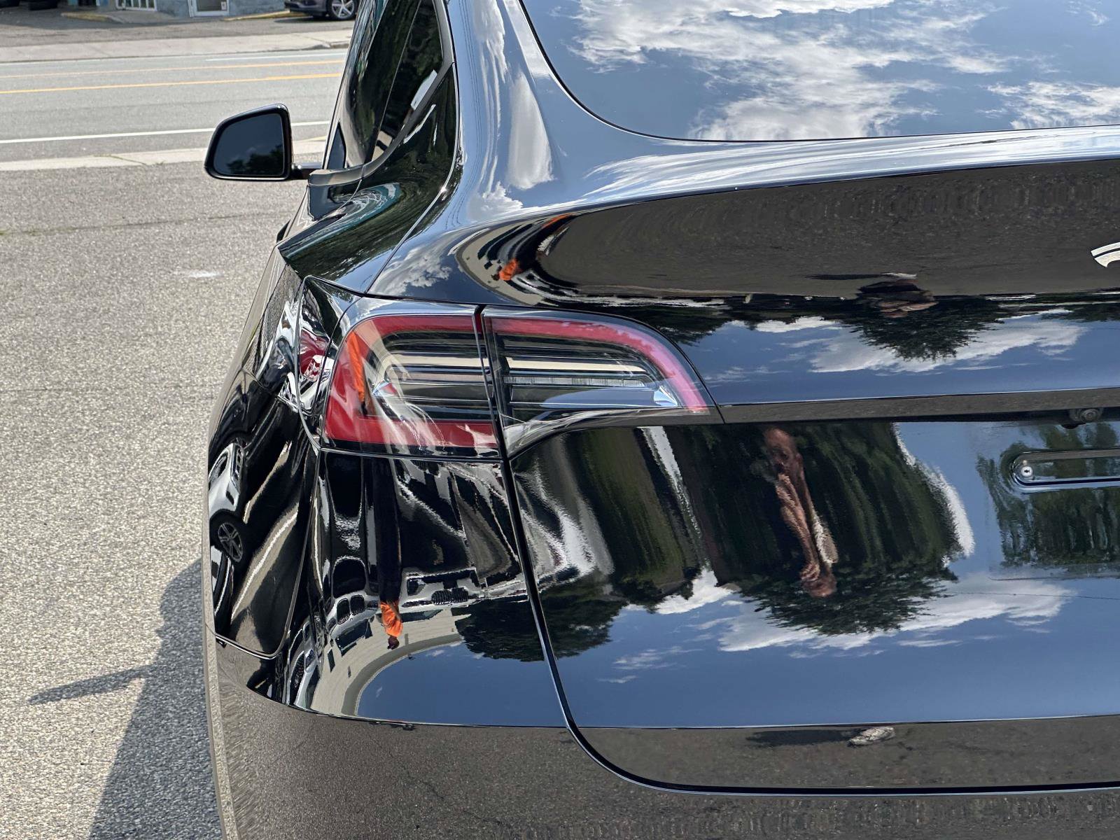Used 2024 Tesla Model Y Long Range AWD/4WD image 12