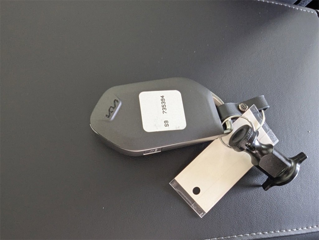 New 2025 Kia Telluride S image 28