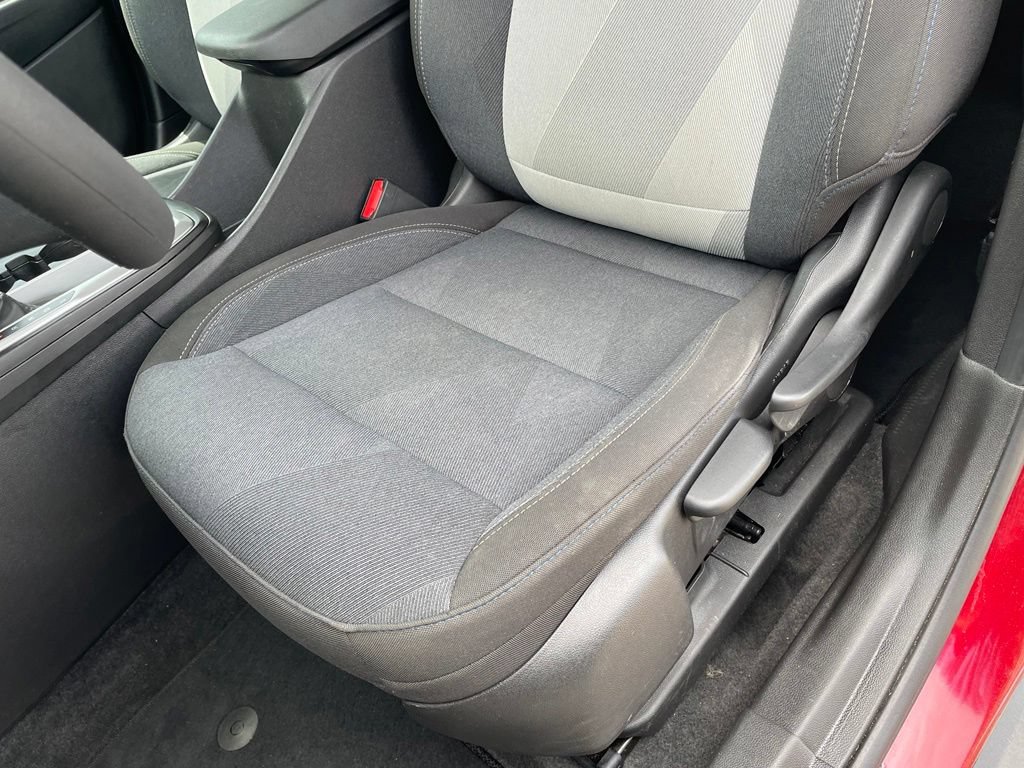 Used 2025 Chevrolet Trax LS w/ LS Convenience Package FWD image 24