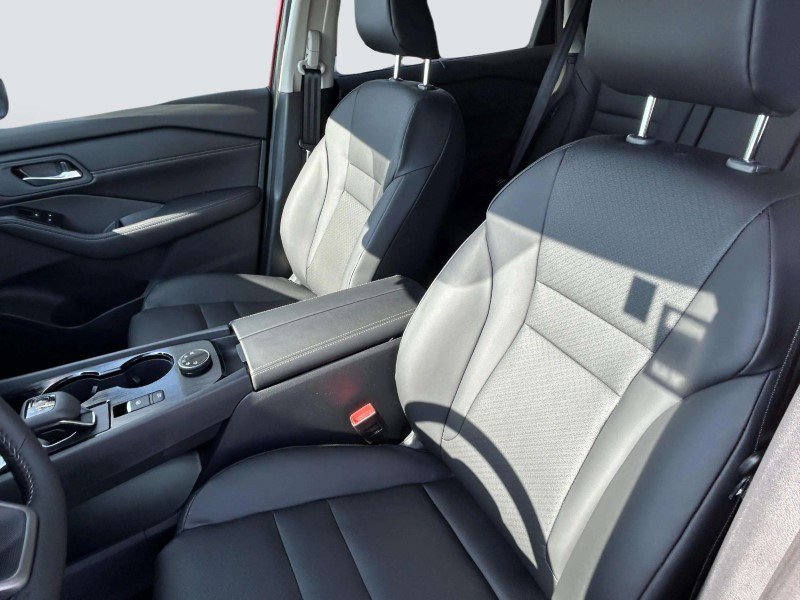 New 2026 Nissan Rogue SV image 18