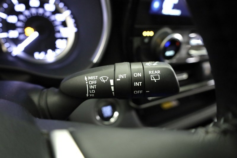 Used 2023 Toyota Highlander XLE image 29