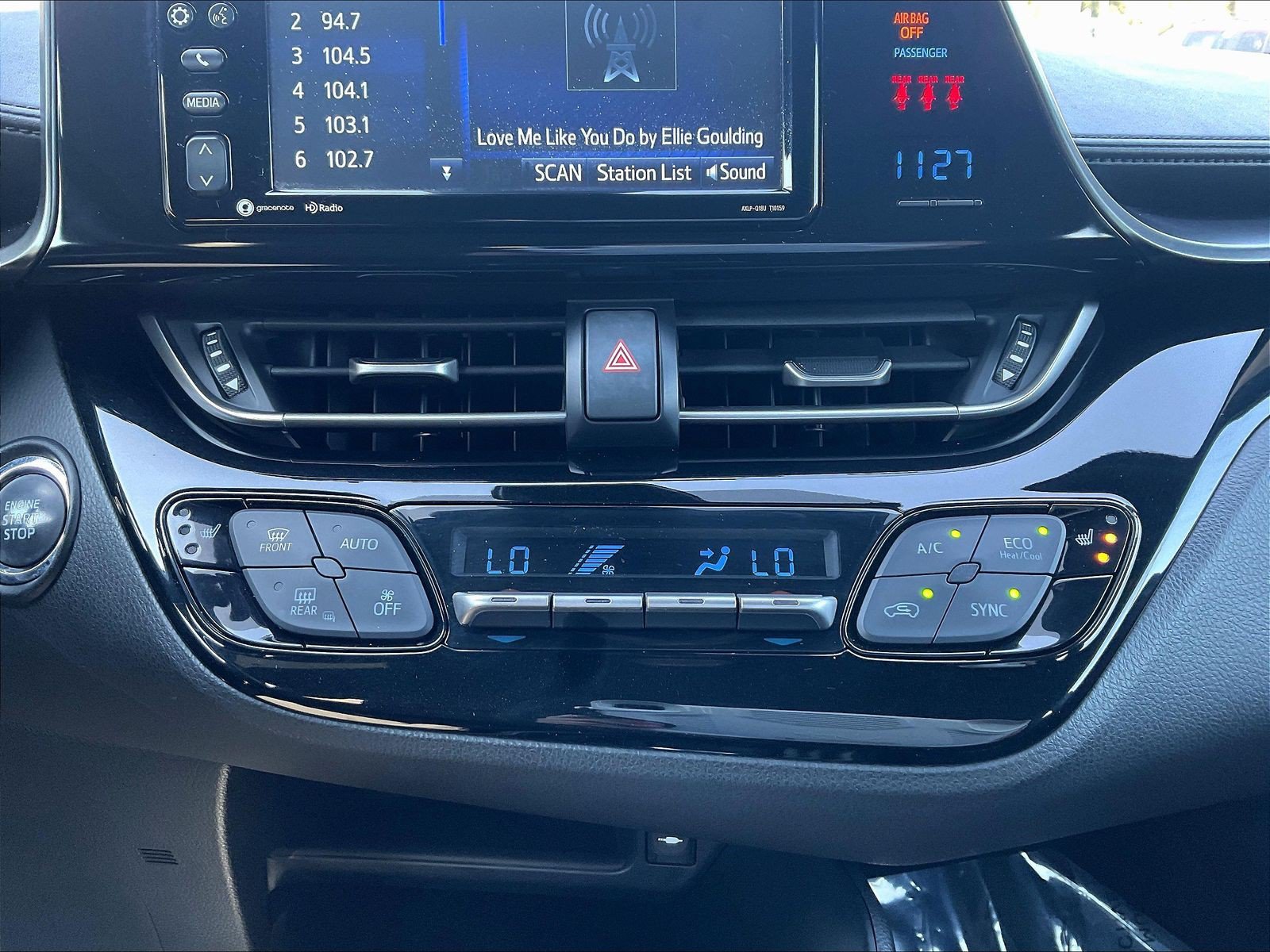 Used 2018 Toyota C-HR XLE FWD image 14