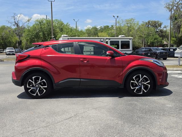 Used 2020 Toyota C-HR XLE FWD image 6