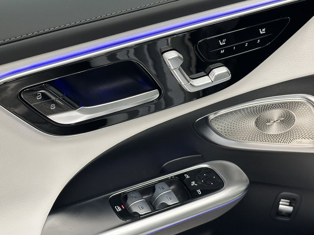 New 2026 Mercedes-Benz C 300 4MATIC Sedan image 11