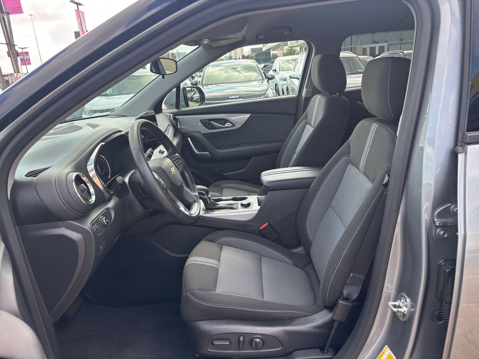 Used 2026 Chevrolet Blazer LT FWD image 28