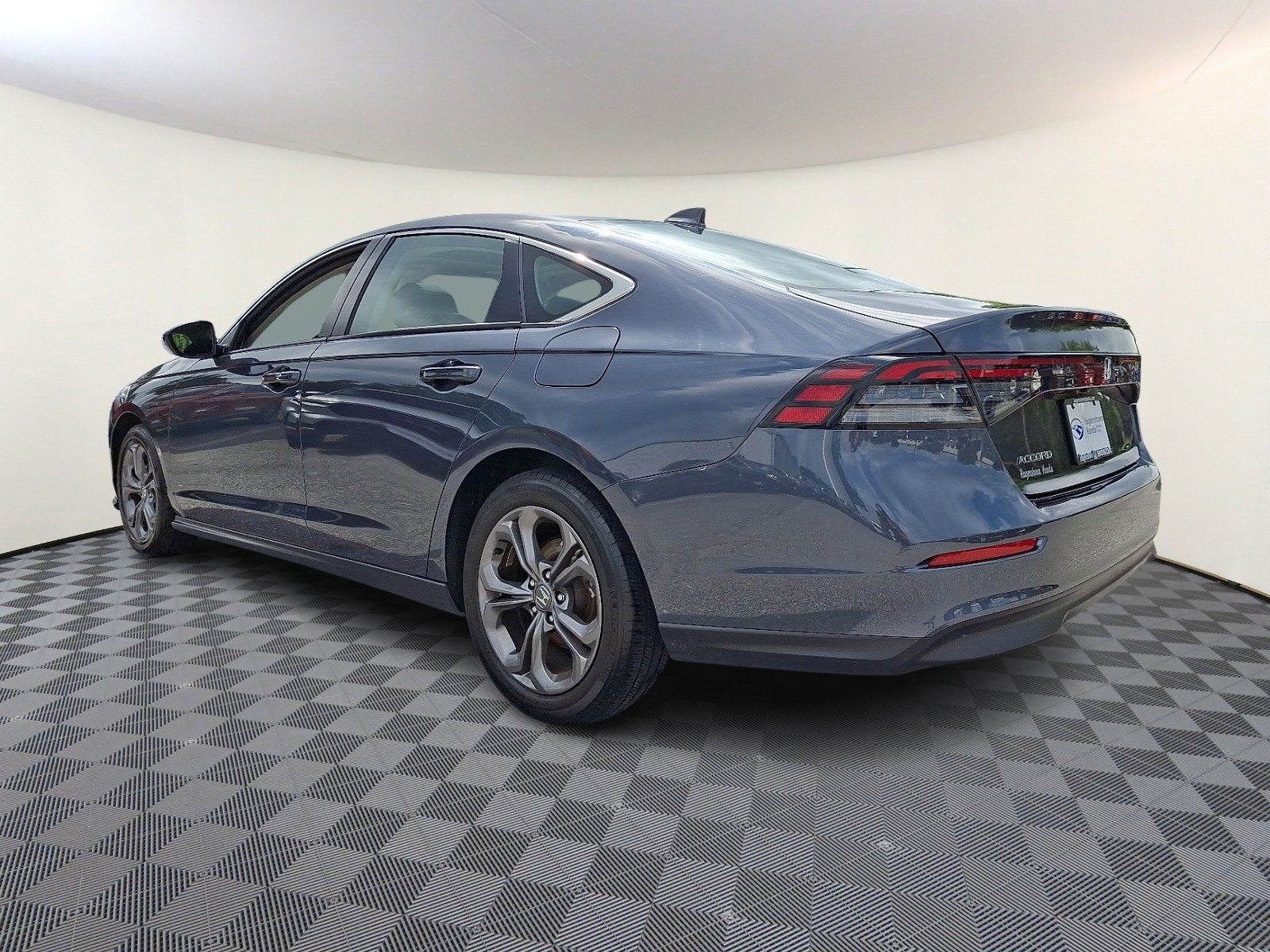 Used 2024 Honda Accord EX image 4