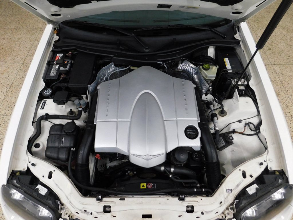 Used 2005 Chrysler Crossfire Limited RWD image 26