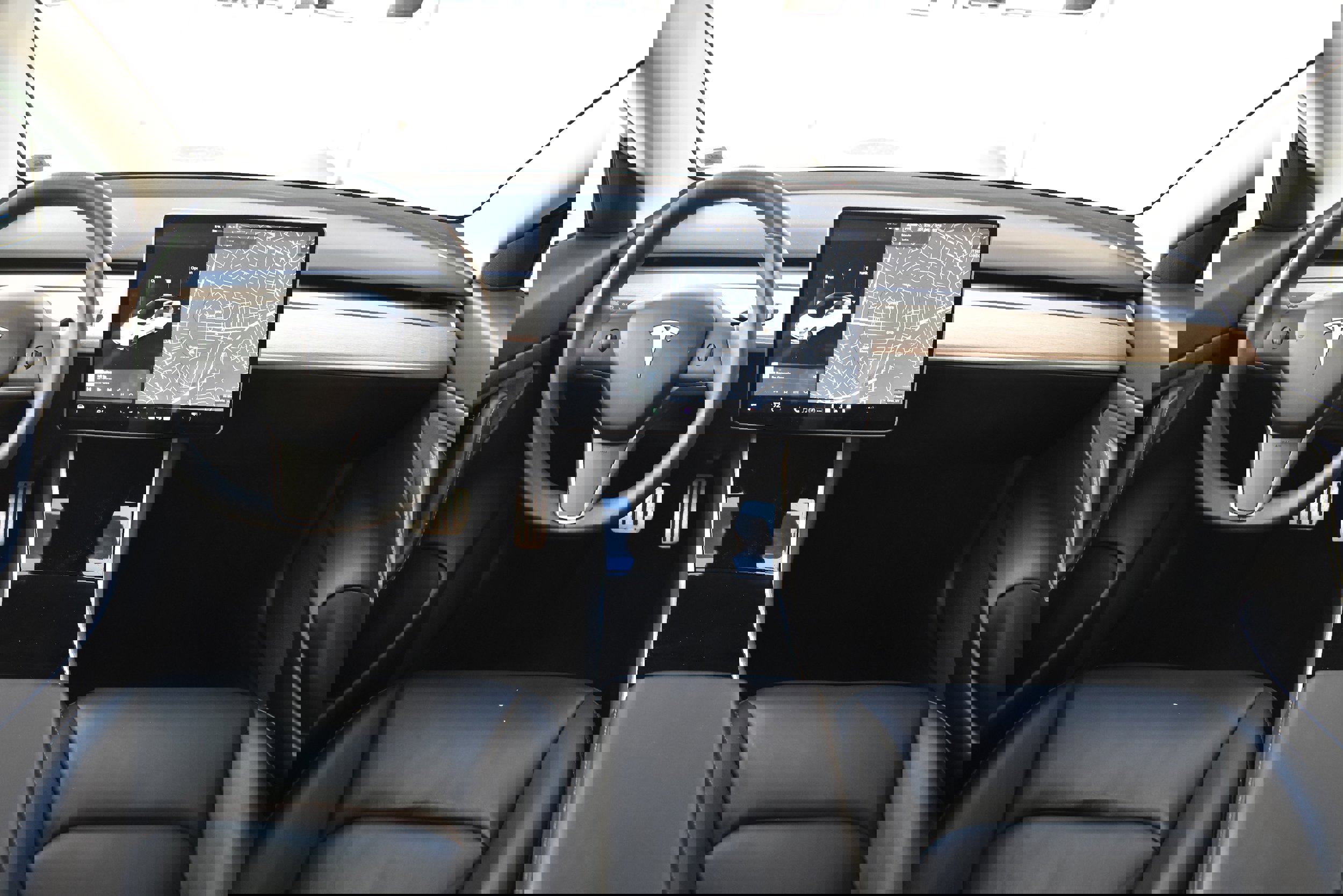 Used 2023 Tesla Model 3 Standard Range image 26