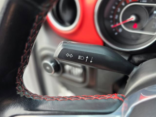 Used 2021 Jeep Wrangler Unlimited Rubicon AWD/4WD image 36