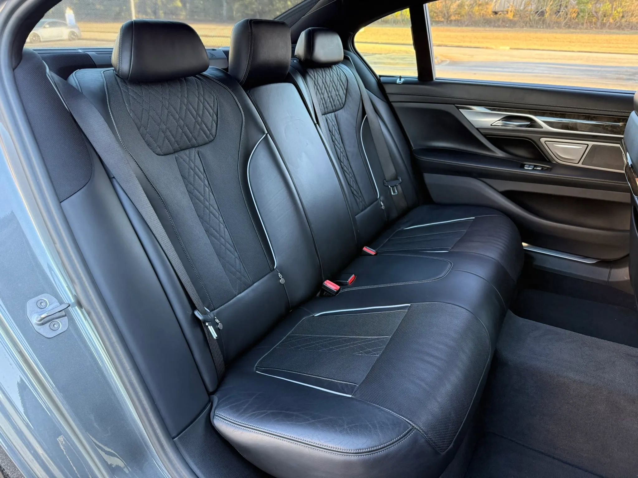 Used 2017 BMW 740i RWD image 29