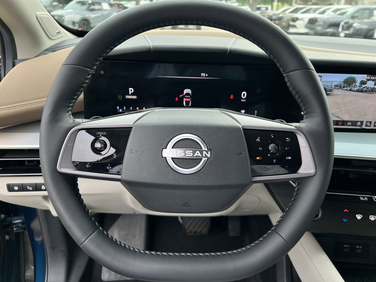 Certified 2025 Nissan Murano Platinum w/ Cargo Package image 10