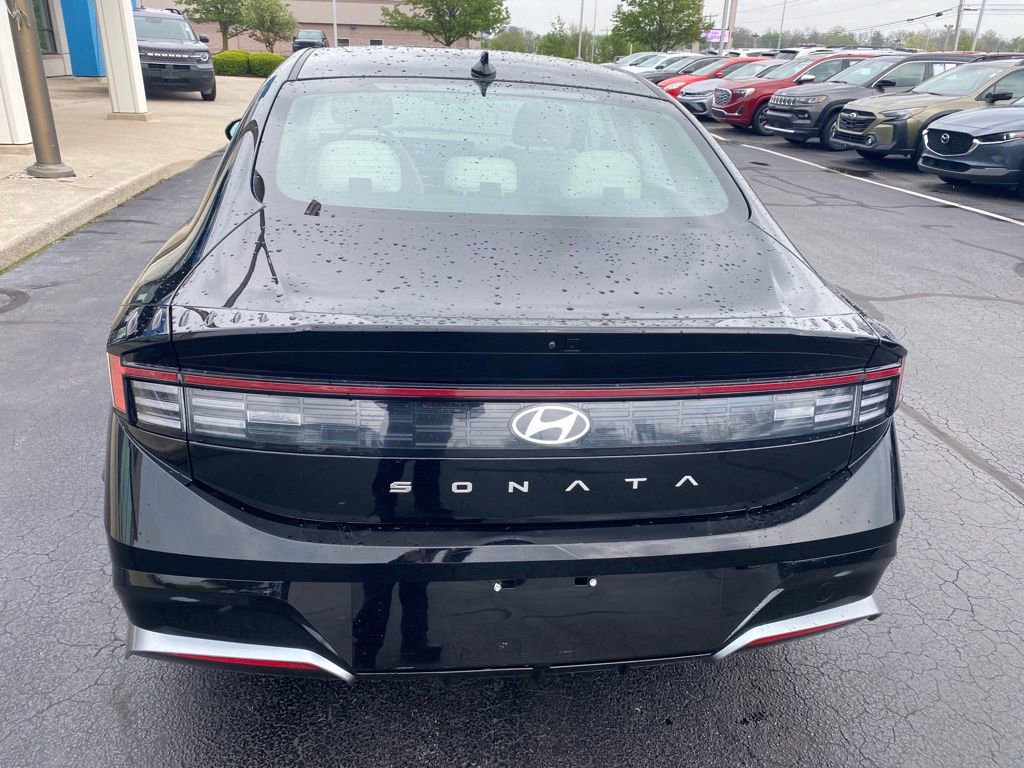 Used 2025 Hyundai Sonata SEL FWD image 5