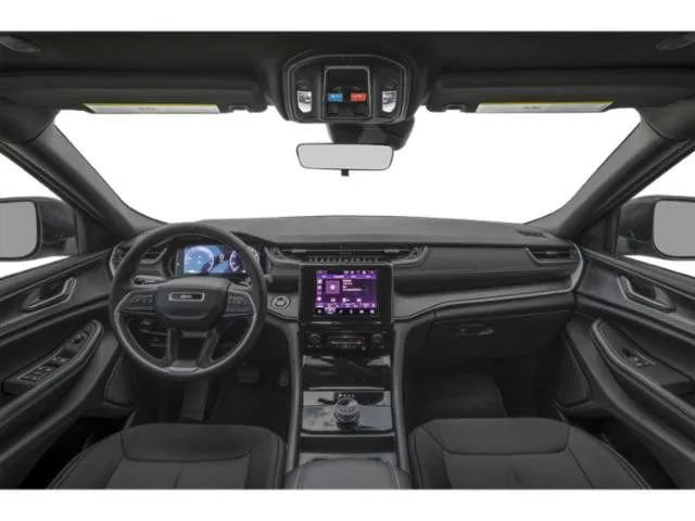 Used 2025 Jeep Grand Cherokee L Altitude AWD/4WD image 11