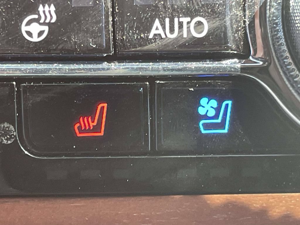 Used 2021 Lincoln Aviator Reserve w/ Equipment Group 201A AWD/4WD image 19