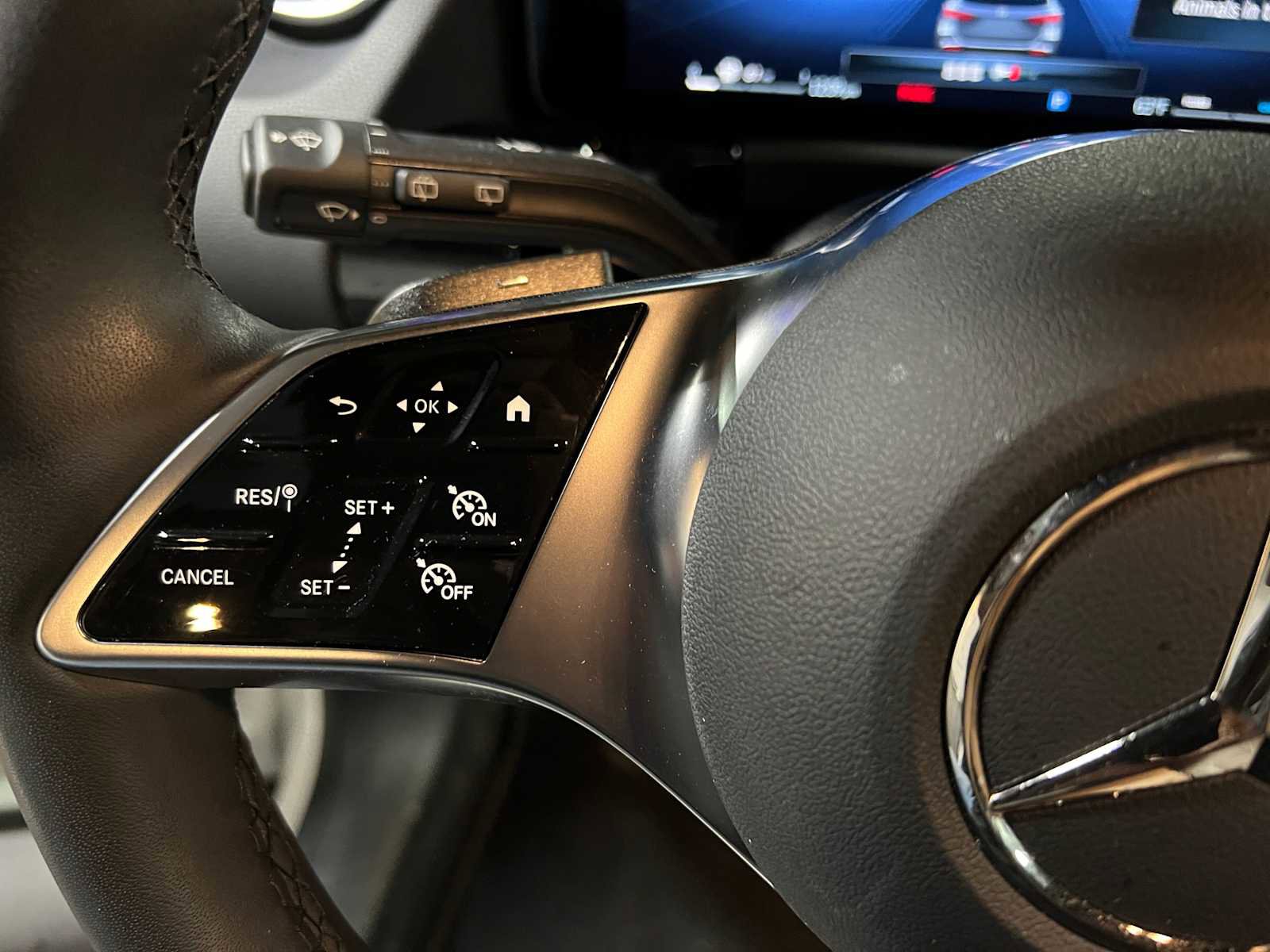 Certified 2025 Mercedes-Benz GLA 250 4MATIC image 24