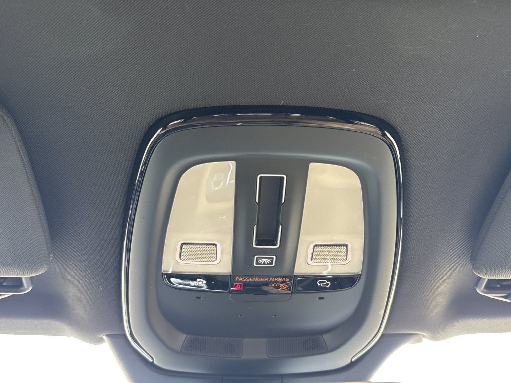 Used 2024 Volvo XC90 B6 Ultimate AWD/4WD image 23