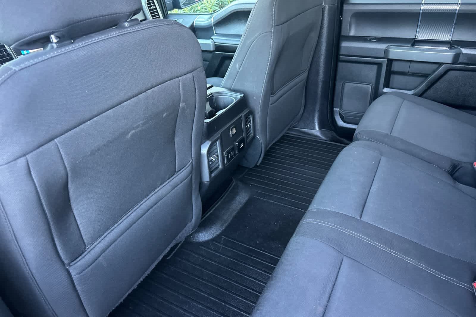 Used 2018 Ford F150 XLT w/ Equipment Group 302A Luxury image 4