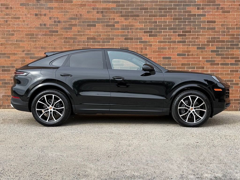New 2026 Porsche Cayenne Coupe image 8